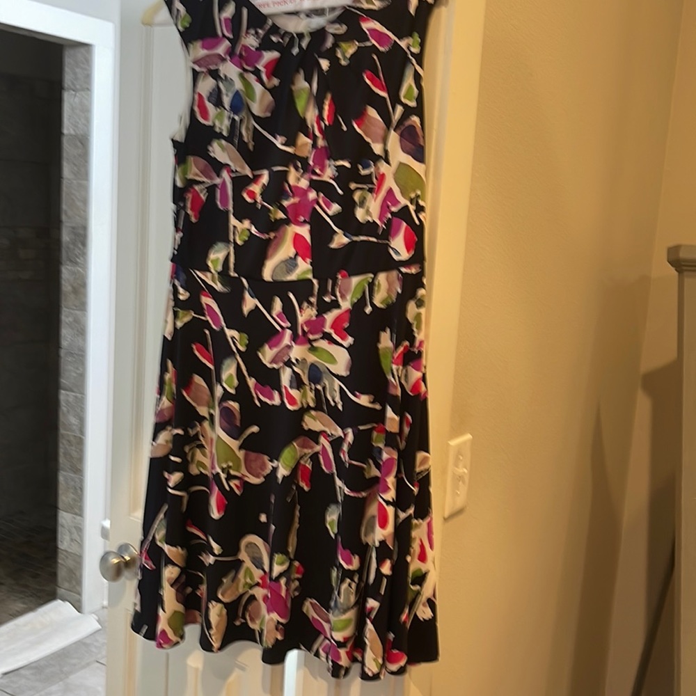 Navy abstract print keyhole dress